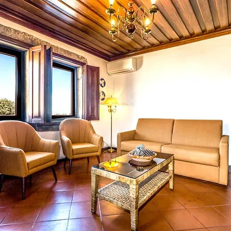 One Bedroom With Shared Pool Jacuzzi And Furnished Terrace At Apartman *