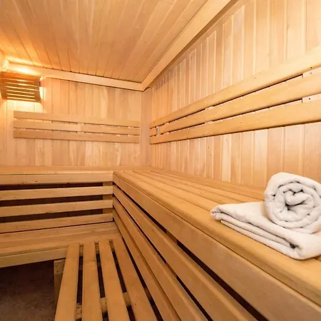 One Bedroom With Shared Pool Jacuzzi And Furnished Terrace At ארממר